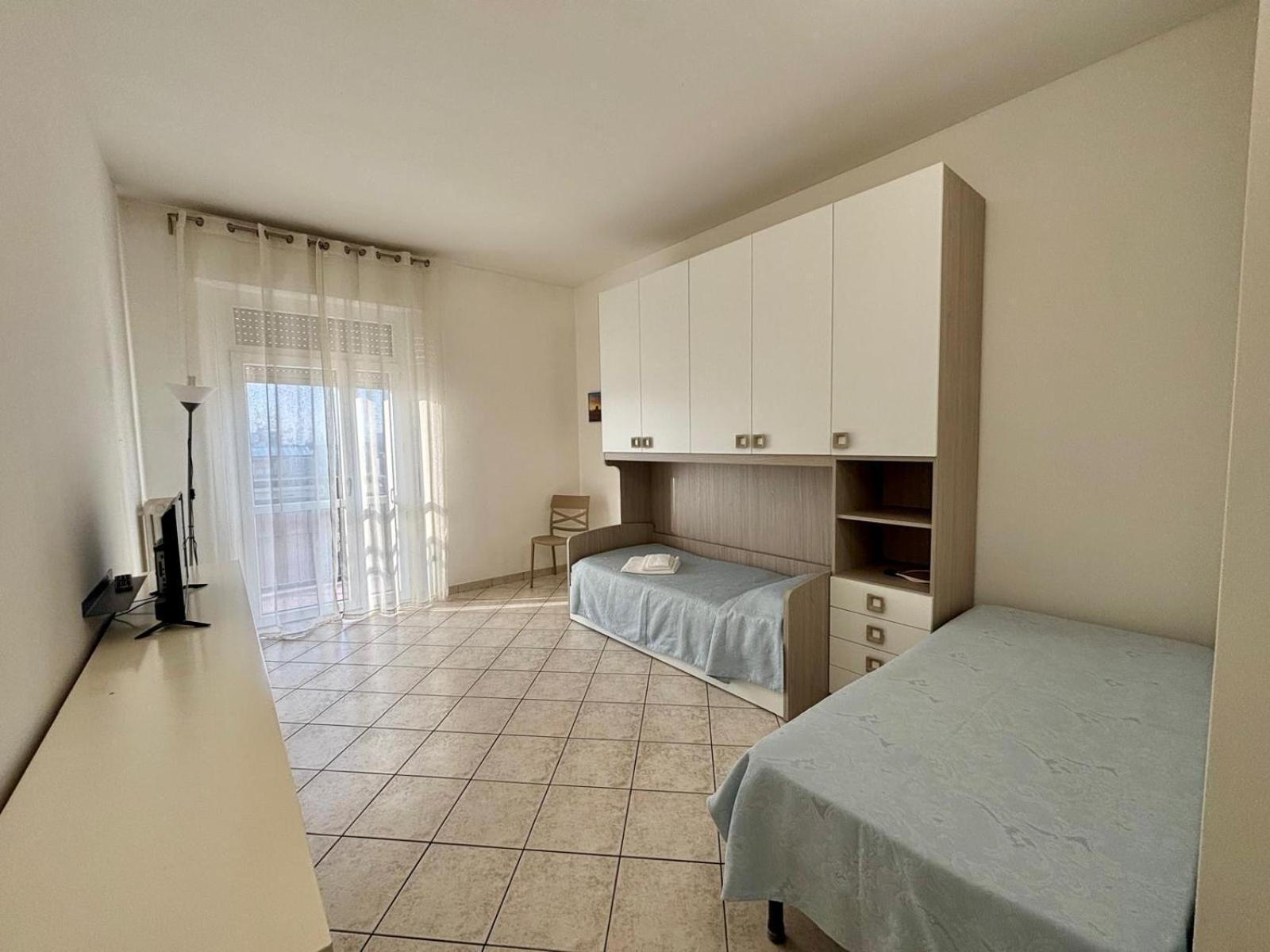 Amati Policlinic Apartment *