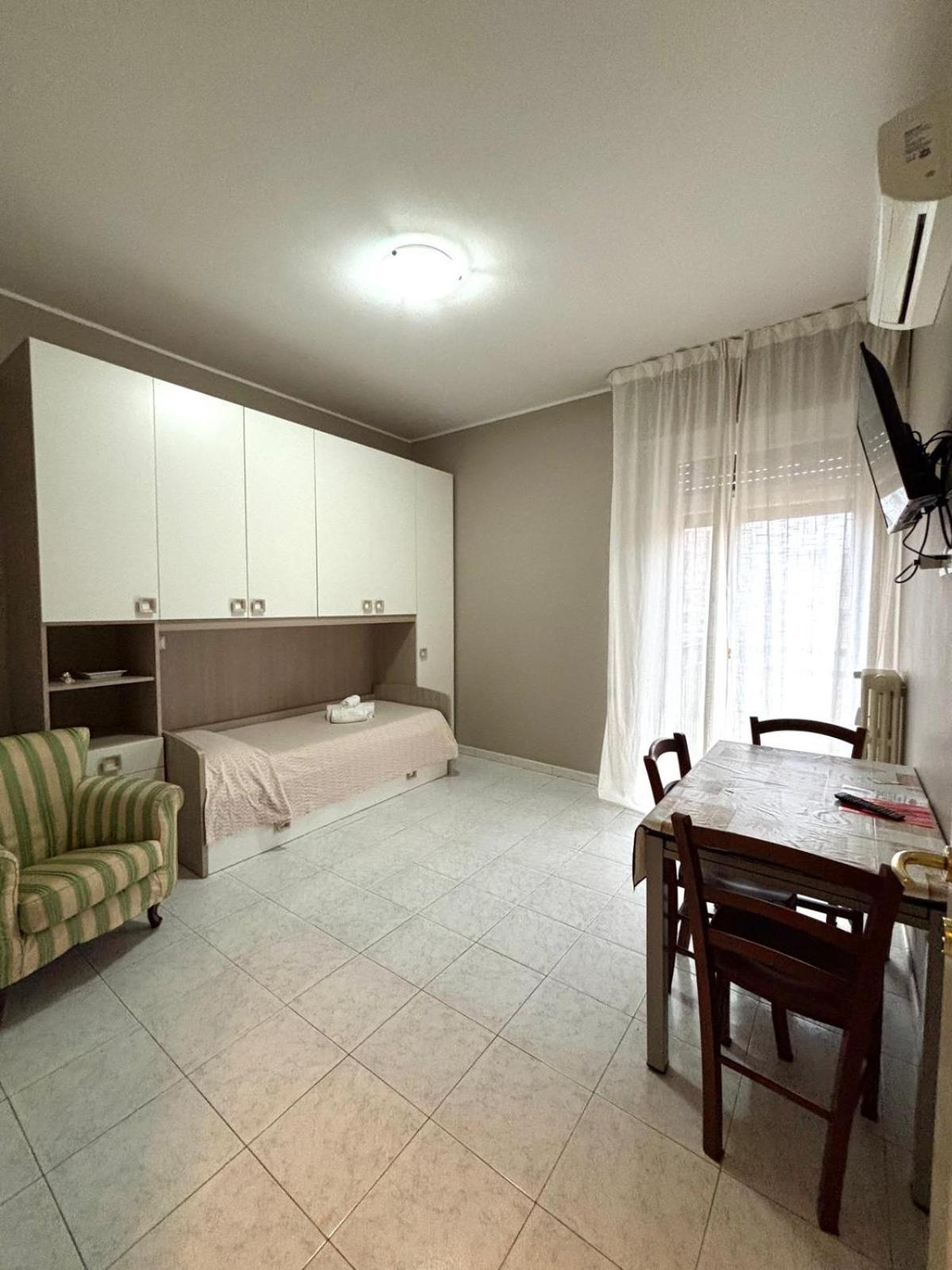 Apartment Amati Policlinic *